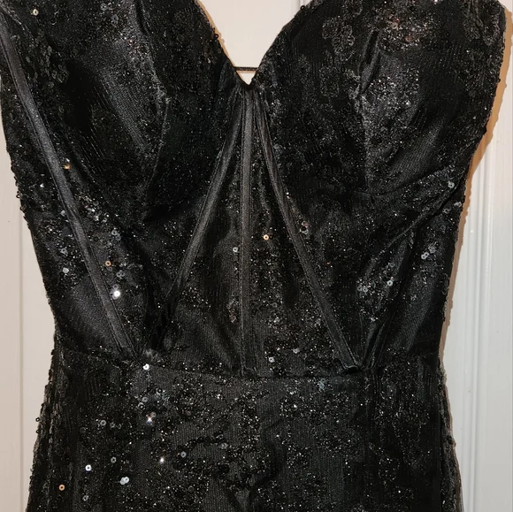 Formal/Prom - Picture 1 of 11